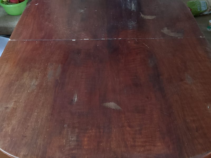 Set mobilier din lemn masiv de nuc