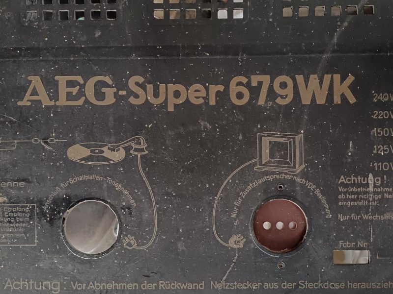 Aparat radio AEG german